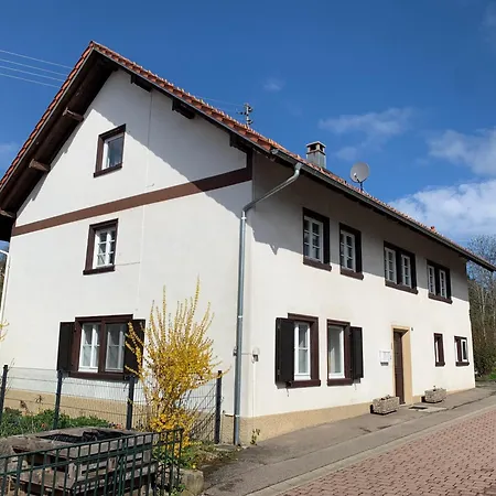 Mit 4 Schlafzimmern, Dachterrasse Und Flussblick Апартаменты