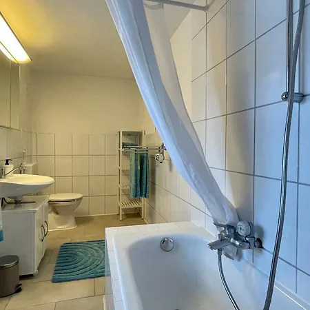 Mit 3 Schlafzimmern, Dachterrasse Und Flussblick Daire *