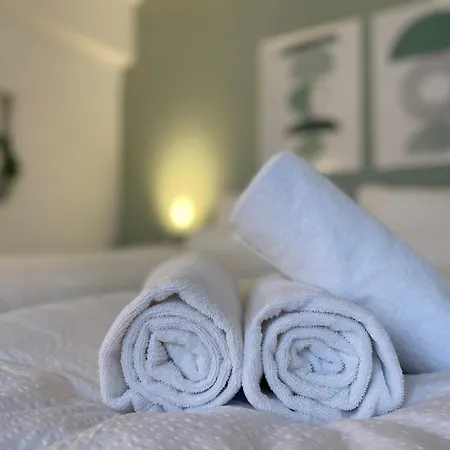 Apartament Mit 3 Schlafzimmern, Dachterrasse Und Flussblick